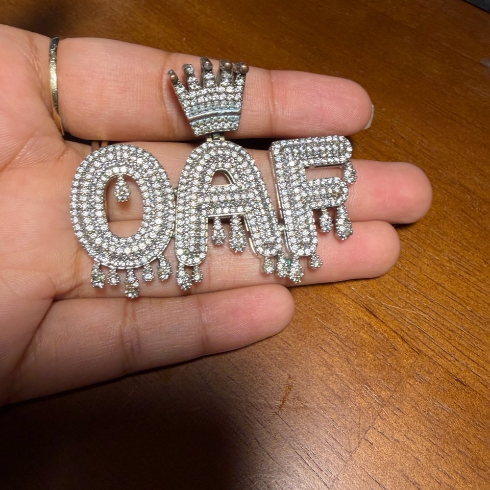 Elegant Silver Crystal Crown Pendant